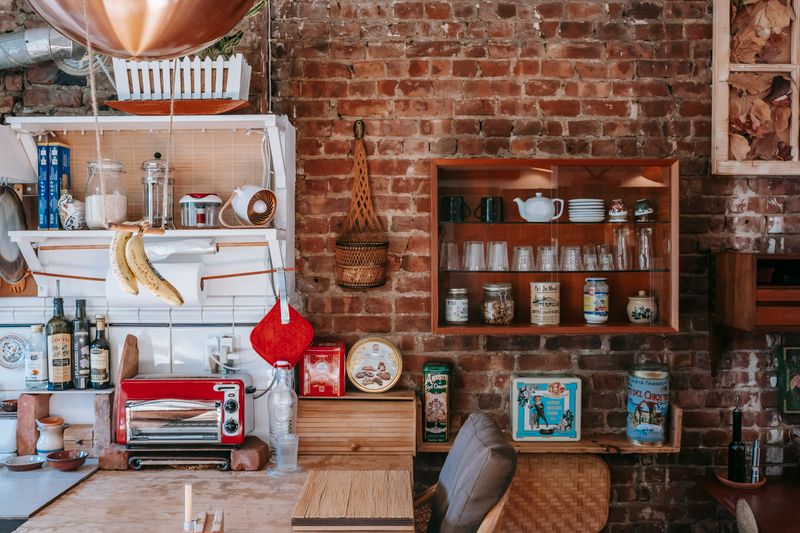 Jet's pizza kitchen — authentic pizza crafting
